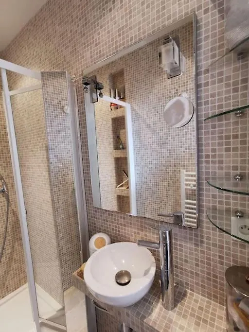 Joli Cocon Avec Terrasse Dans Le Marais Διαμέρισμα Παρίσι Γαλλία