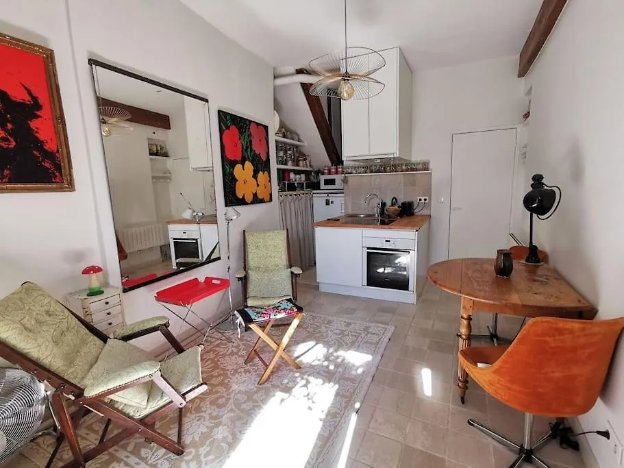 Joli Cocon Avec Terrasse Dans Le Marais Διαμέρισμα Παρίσι